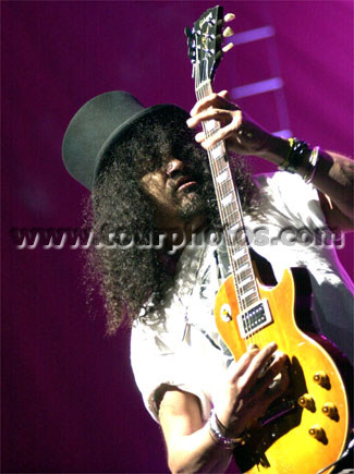 slashlegacyok's tweet photo. Aint Life Grand Tour. Excelentes fotos del show de @Slash's Snakepit en Fleet Center, Boston MA, 8/08/2000 📷 Steven Tackeff. https://t.co/ceI0CEsJ01