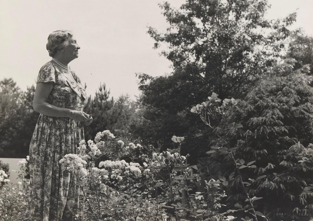 Remember to stop and smell the roses! This portrait of Helen Keller was taken by photographer Rollie McKenna in the summer of 1956. Today, though, we're using it to welcome in the #FirstDayOfSpring 🌸⁣ ⁣ 📸: s.si.edu/3TpAS6H #SmithsonianWHM #WHM