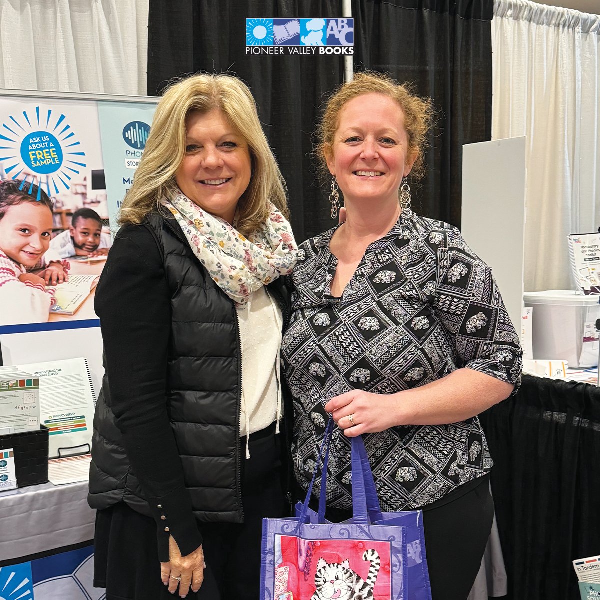 pvalleybooks's tweet image. Two conferences at once, means twice as many reasons to celebrate! ✨🎊

🐾 🐈‍⬛ April, Cindy, Angie, and Catherine are heading home with new Pioneer Valley literacy tools. Congratulations to all our winners! 

 #EducationConference #LiteracyTools #PhonicsLaunch #DigitalReader