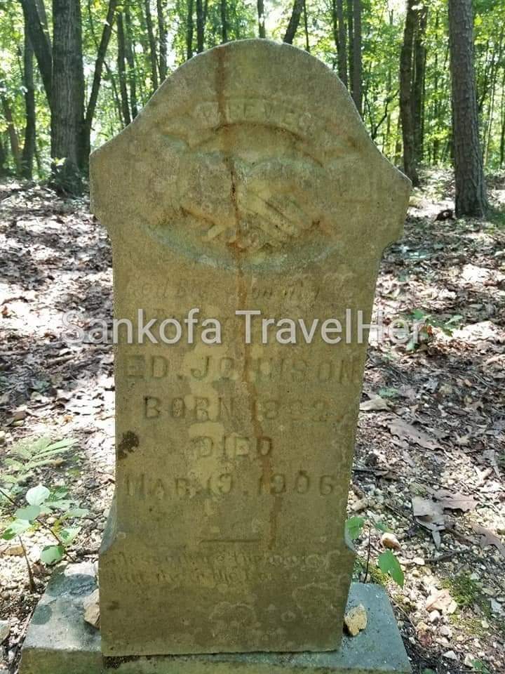 SankofaTravelHr's tweet photo. #OTD 1906, Ed Johnson, was lynched.  He was accused of raping Nevada Taylor, a white woman.  His final words before being lynched was "God bless you all. I am an innocent man." His last words are inscribed on his headstone.  In 2000, Ed Johnson, was vindicated. TO DAMN LATE!!! https://t.co/MO6BojFeOB