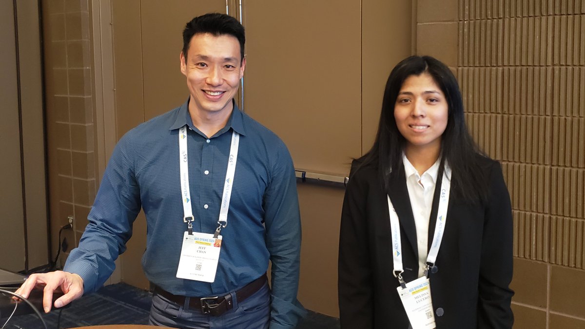 acsbiol's tweet image. Great back-to-back talks honoring  @profjeffchan of @ChemistryUIUC and @ChanLabUIUC alum, Melissa Lucero of @NIH, for receiving the Nobel Laureate Signature Awards for Graduate Education! #ACSSpring2024 #ACSDBC