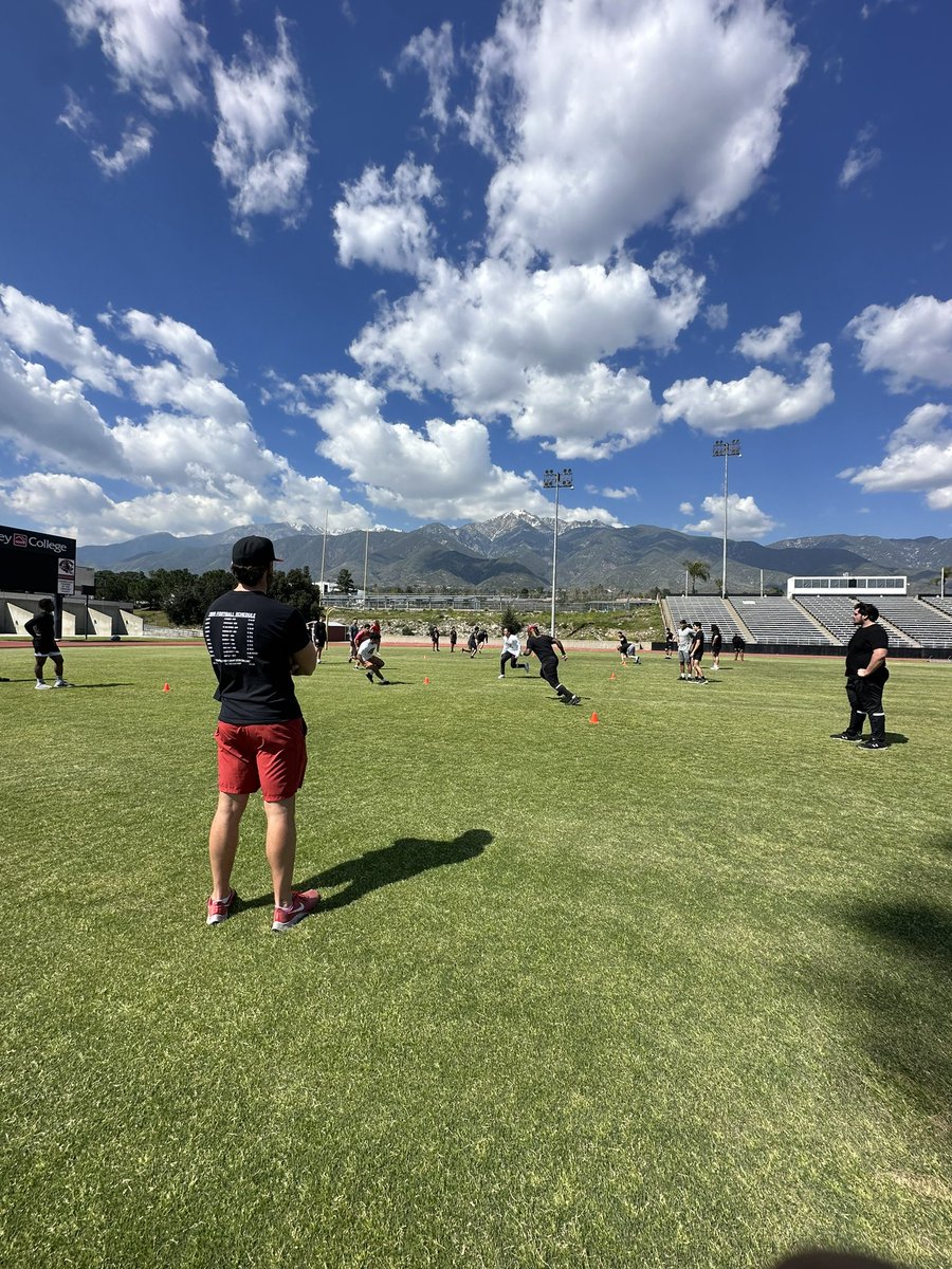 A day in paradise 🌤️ 

#Coming2Chaffey #OffseasonGrind #TurnTheCityUp