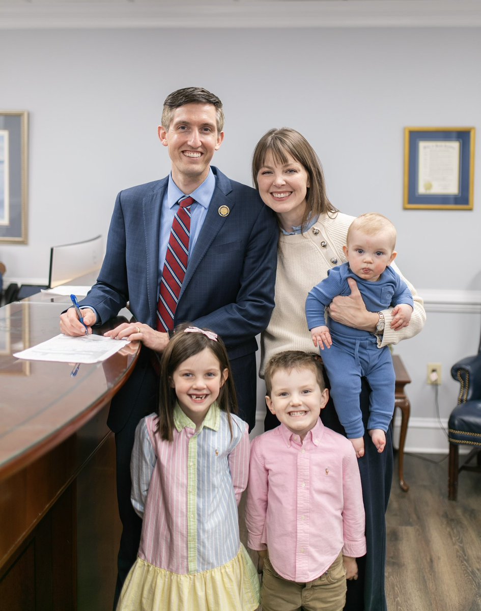 It’s official—I just filed to run for US Congress. Time to bring the voice of the people back to Washington. Voteadammorgan.com