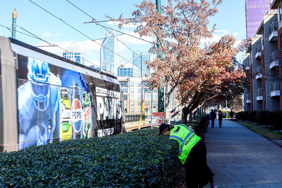 CATSRideTransit's tweet photo. THIS SATURDAY: Join us for the first South End Rail Trail Clean Up of 2024!๐๐ฎ
Hosted by South End Social and presented by @usbank, the @RailTrailCLT clean up event starts at New Bern Station at 10 a.m.๐
We hope to see you there! #RideCATS #JoinCATS
More info here: https://t.co/TP0IHWMrmq
