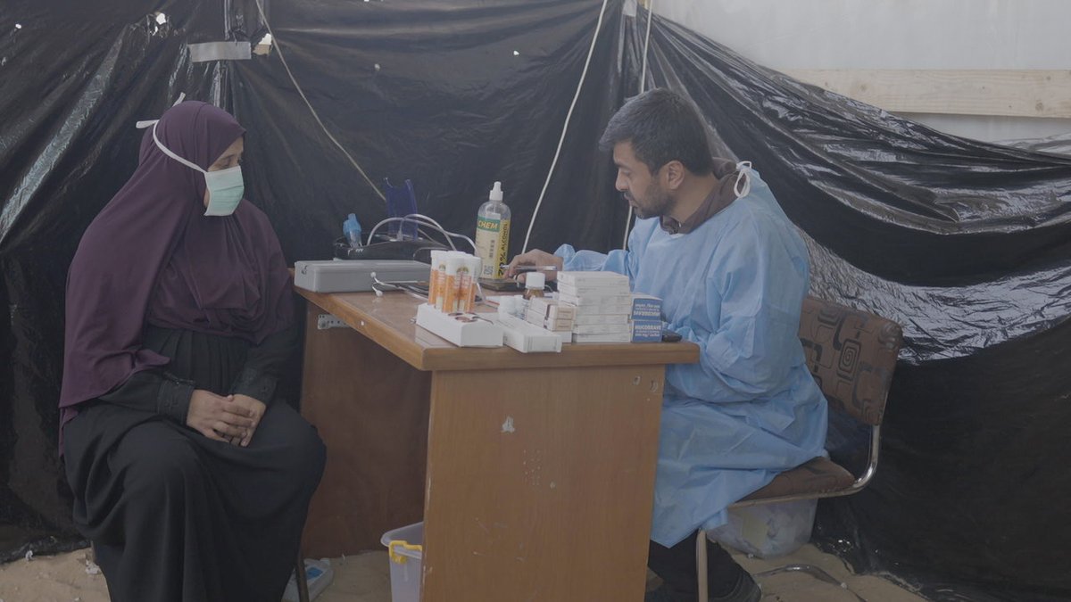 Pregnant women and young mothers in #Gaza are struggling to access medical care and supplies. Many hospitals are destroyed or overwhelmed, and women are afraid to travel to them. See how @UNFPA—the @UN sexual and reproductive health agency—is responding: unf.pa/qsa