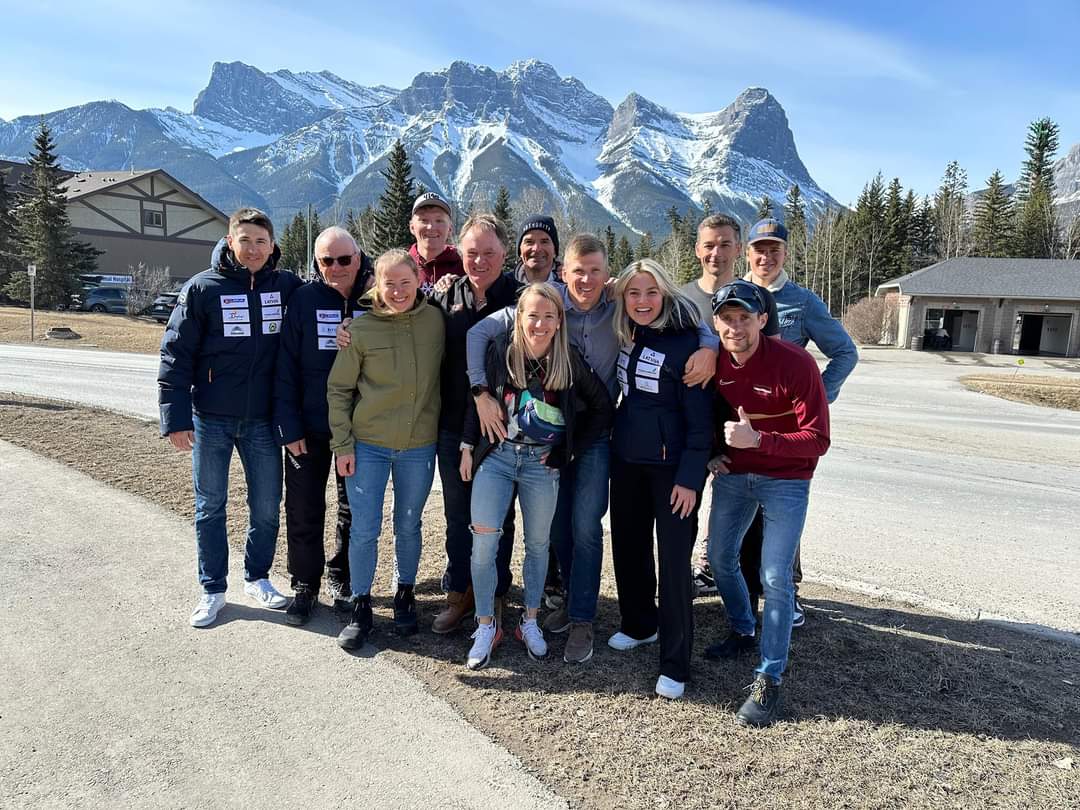 KOMANDA 🫶🏽
Paldies visiem par atbalstu, mēs pakāpāmies solīti augstāk - nākamgad PK un arī PČ mēs uz starta varēsim iziet ar 4 sportistiem! 🙌🏽