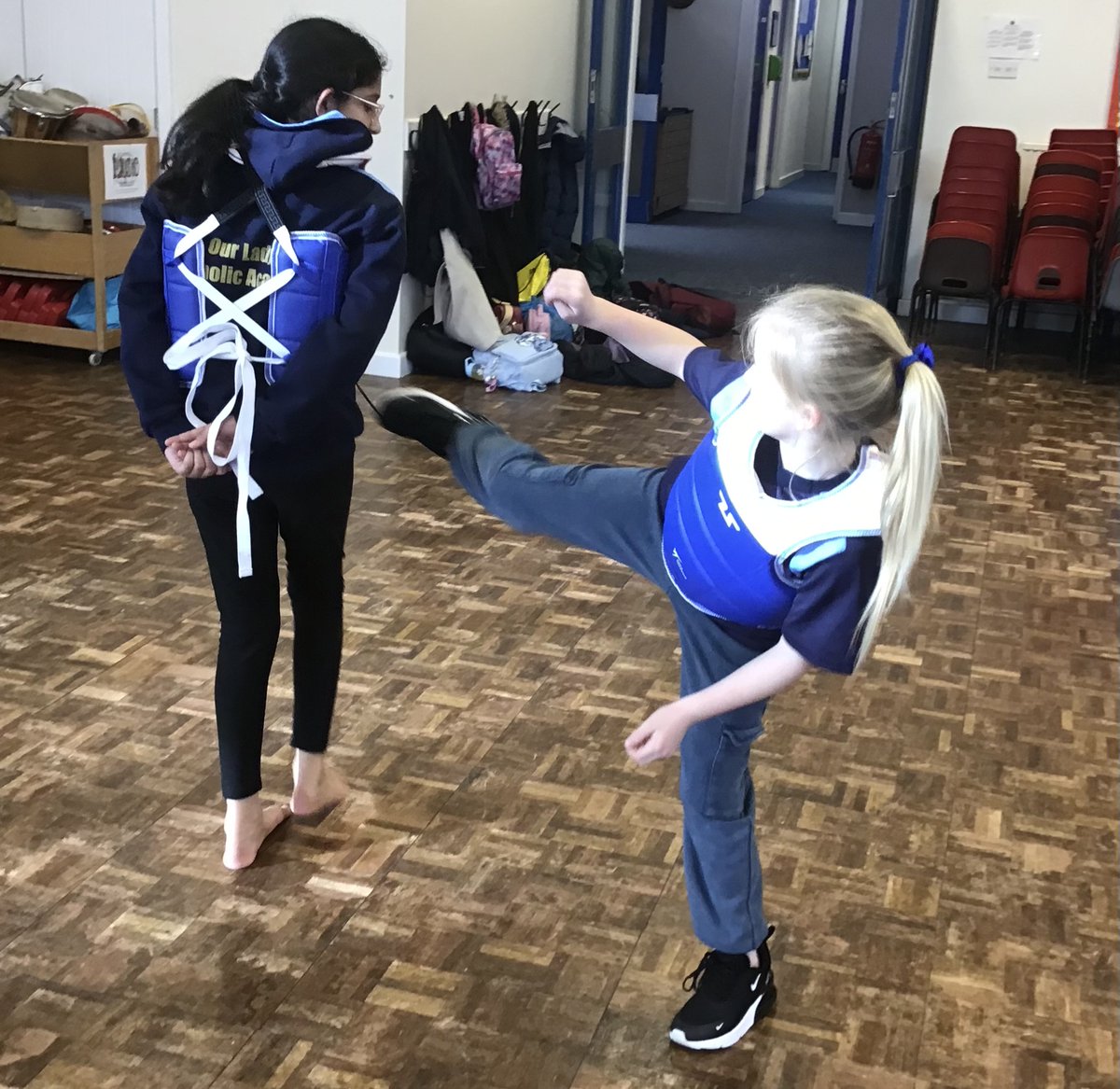 OLCAsport's tweet photo. Kyorugi (Taekwondo Sparring) 🇰🇷 🥋 at  the  Tuesday  after school club https://t.co/lAb1DPNAIO