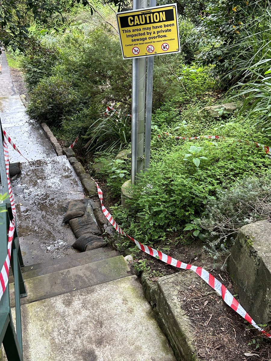 ⁦<a href="/NthSydCouncil/">North Sydney Council</a>⁩ Stairs out of Harry Howard Reserve Wollstonecraft.