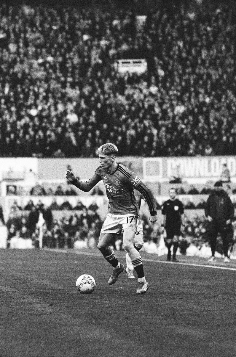 expiredfilmclub's tweet photo. Few more from Old Trafford on Sunday 📸
All shot on 35mm film ⚽️🎞️ #expiredfilmclub https://t.co/EuIBPeqnoV
