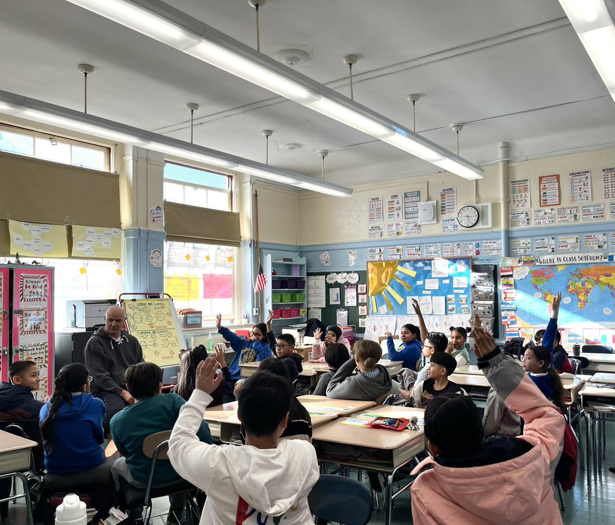 Mrs. O’Malley & Ms. Leoutsakos PS 66Q Class 502 tweet media