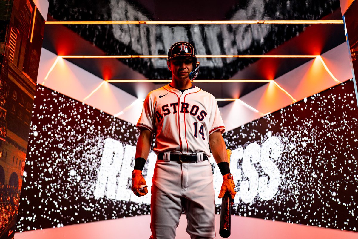 astros tweet picture