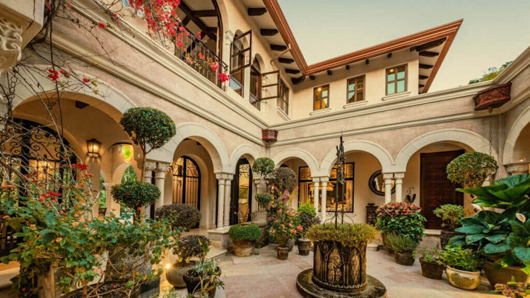 Villa Firenze - Costa Rica Luxury Villa Rental luxurytravelmagazine.com/property/villa…