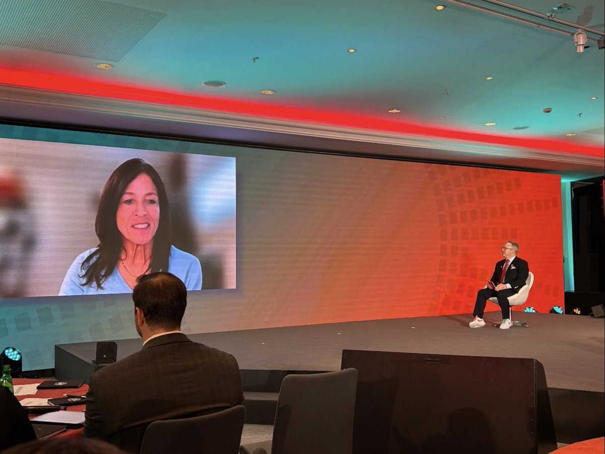 I am humbled to work with patients and patient advocates. I had a chance to talk with @jillfeldman4 during a meeting with my @JNJInnovMed colleagues on the importance of their voice. Jill, you inspire me! We hold your voice and lived experience close in all we do. #MyCompany