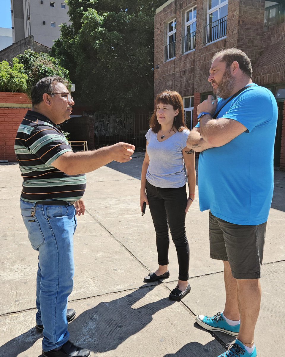 juanjo_castro's tweet photo. Hoy junto a @RuizValuruiz visitamos la EES N° 7 de San Miguel, donde fuimos recibidos por el director #AngelGatica. Allí recorrimos y supervisamos las obras que se vienen realizando en la institución gracias a la gestión del Gobernador @Kicillofok.

#AxelCumple https://t.co/E2SNclaQAm
