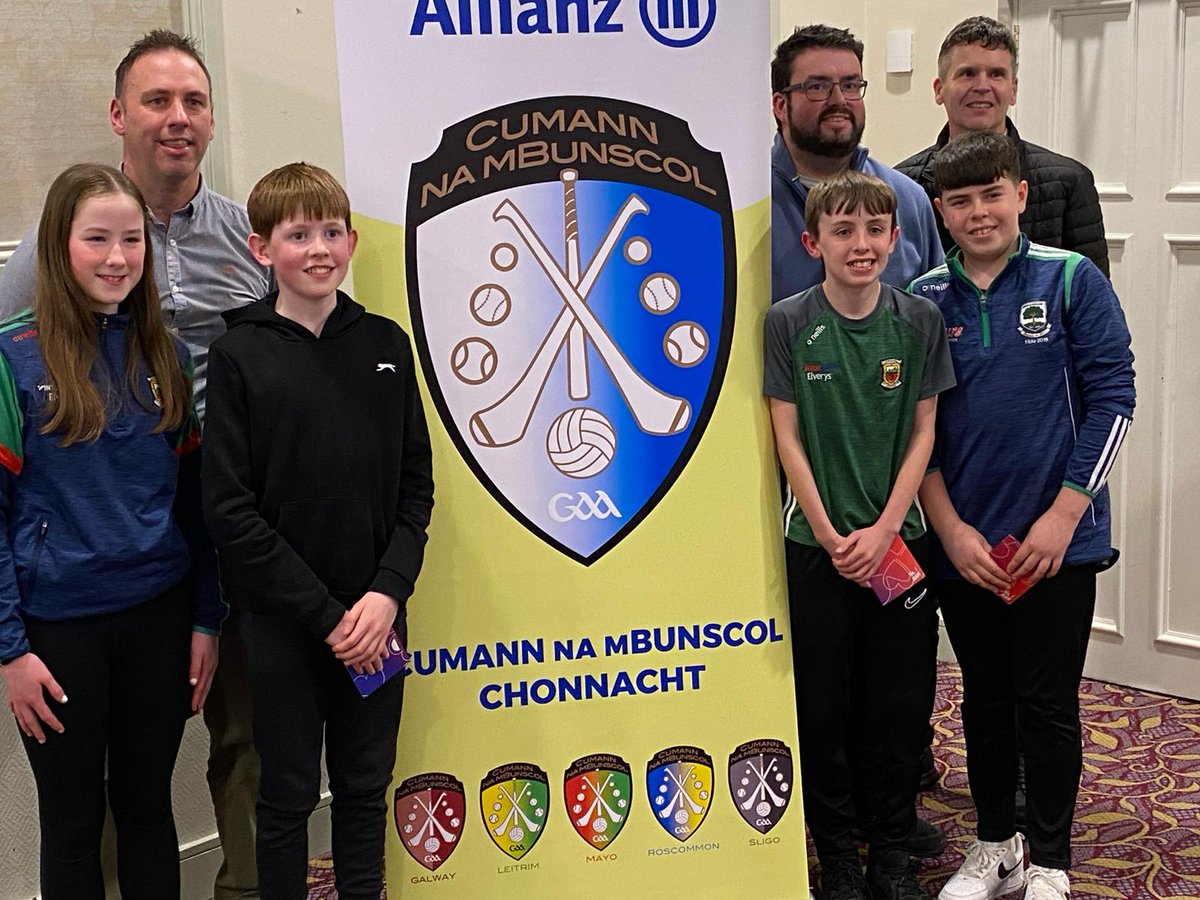 Not only are they the best sports quiz in the county but they're now officially the best in all of Connacht after a hard fought @MayoCnmB final in Claremorris this evening. So proud to call these guys provincial champions! Well Done from us all @SAttracta