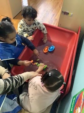 Today we added water vehicles to the sensory table and encouraged our friends to count counters and observe when they add them to the plastic boats.
#playfuldiscoveriesii #playfuldiscoveries #groupfamilydaycare #nycdaycare #daycare #sensorytable #watertable #boats #floatorsink