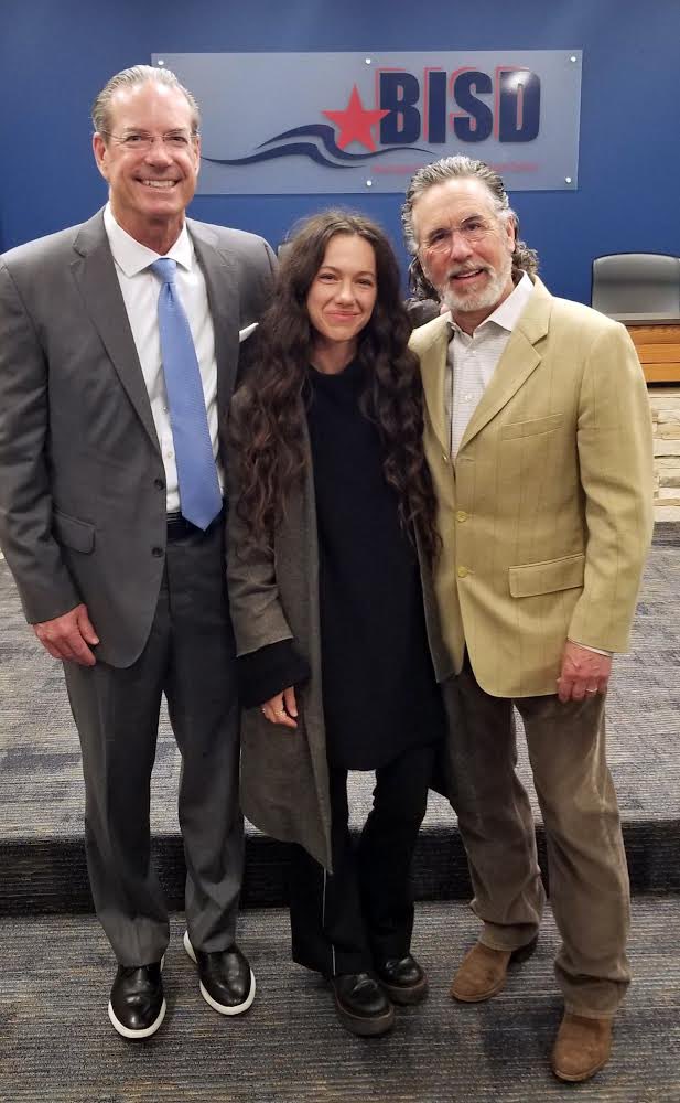 The founder of Buccees, Beaver Aplin, and his beautiful daughter Katherine visited @BrazosportISD today. They are both proud @BwoodBucs graduates! Beaver served 9 years on the School Board. Enjoyed giving them a tour of our new high school & CTE Center #FromHereAnythingIsPossible