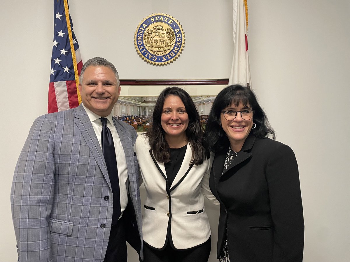 Our thanks to @GGUSD superintendent Dr. Gabriela Mafi and @DowneyUnified superintendent Dr. John Garcia for spending time in Sacramento advocating for our youngest learners. We appreciate your support! #LeadershipMatters @calssd1 @DowneyUSDSupt @AsmPacheco