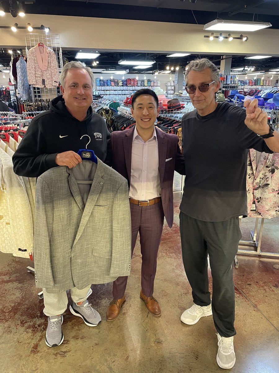 Big thanks to @TCUFootball Head Coach @CoachSonnyDykes and Coach @MTommerdahl for swinging by the store today! I appreciate y’alls time and hope you enjoy the new suits. Go Frogs 🐸