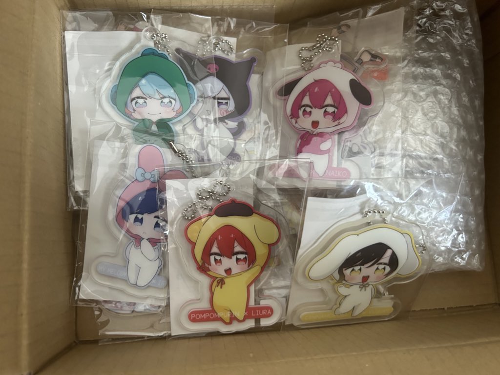 🎁第10回いれいすプレゼント企画🎁
🎲✨限定サンリオコラボグッズ✨🎲
 
／
画像の中からお好きなアクキーを1名様に
プレゼントいたします！！✨✨✨
＼

【応募条件】
1) フォロー＆リポスト
2)希望をリプ

当選報告必ずします！100%お届けしているのでご安心ください！😊
#いれいす