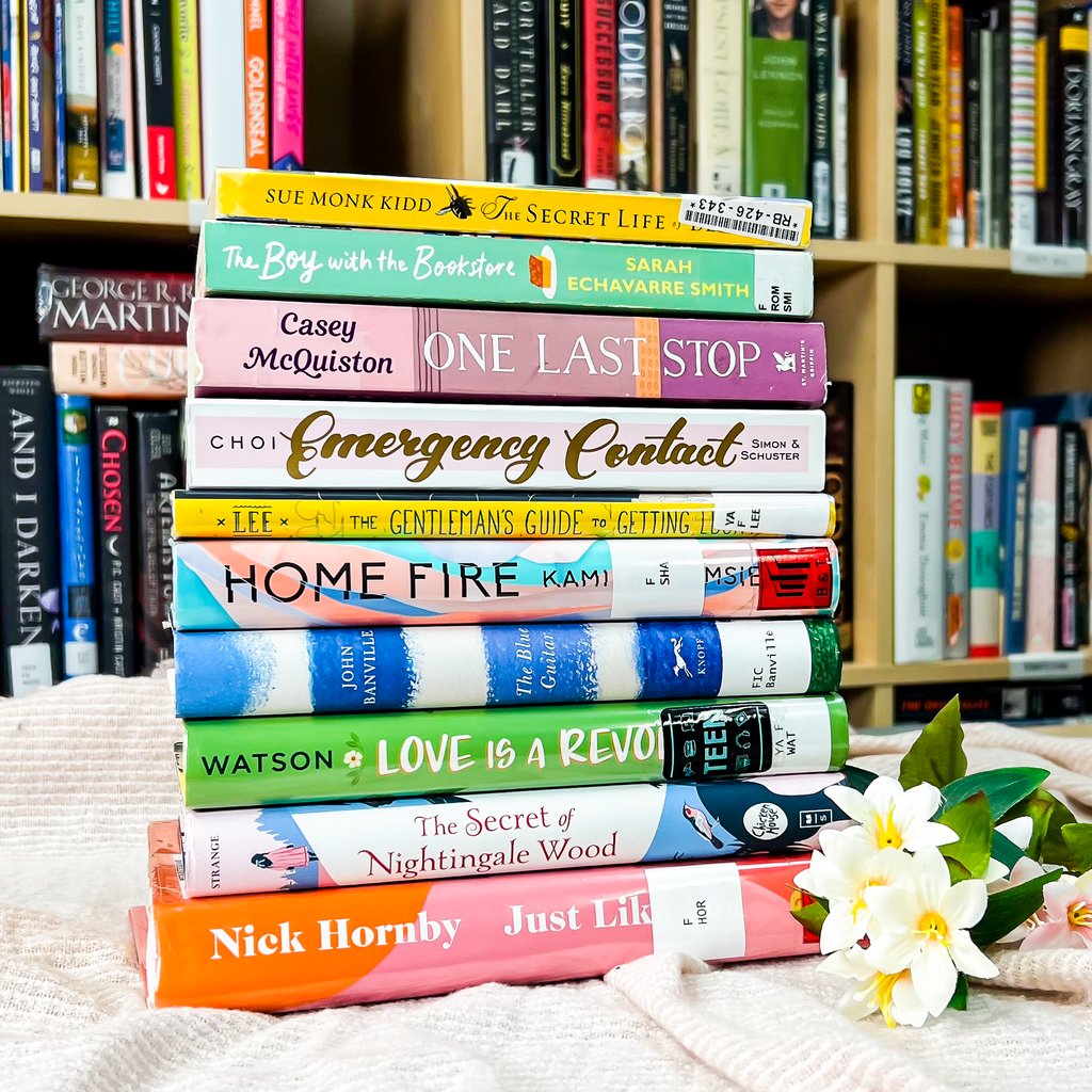 Better World Books tweet media