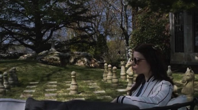 Jaque a la reina.
—— ; <a href="/Pandorap_x/">Pandora Parkinson</a>