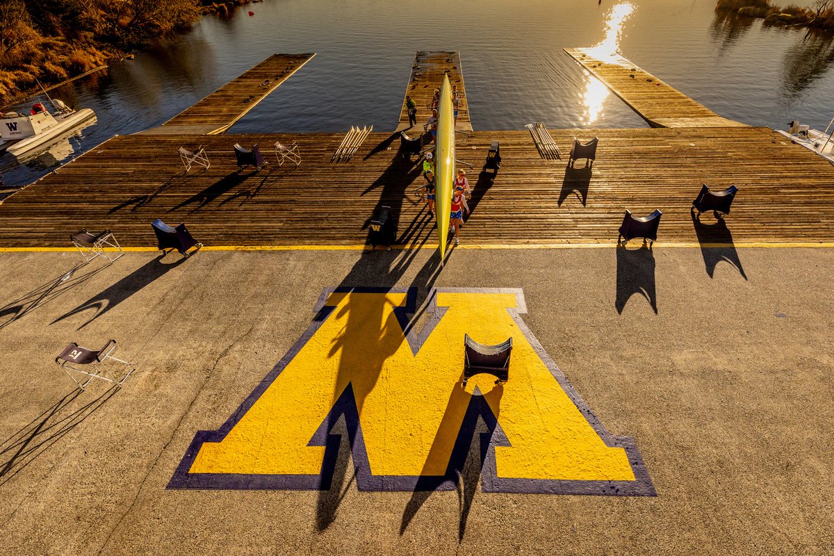 redboxpix's tweet photo. @UW_Rowing Class Day Regatta - Morning on the docks. @UWAthletics #RowingU #RowTownUSA #TheBoysInTheBoat #WomenOfWashington #Conibear @UW @WorldRowing @usrowing @pac12 #GoHuskies #ClassDay #rowing https://t.co/EafPnu6EQa