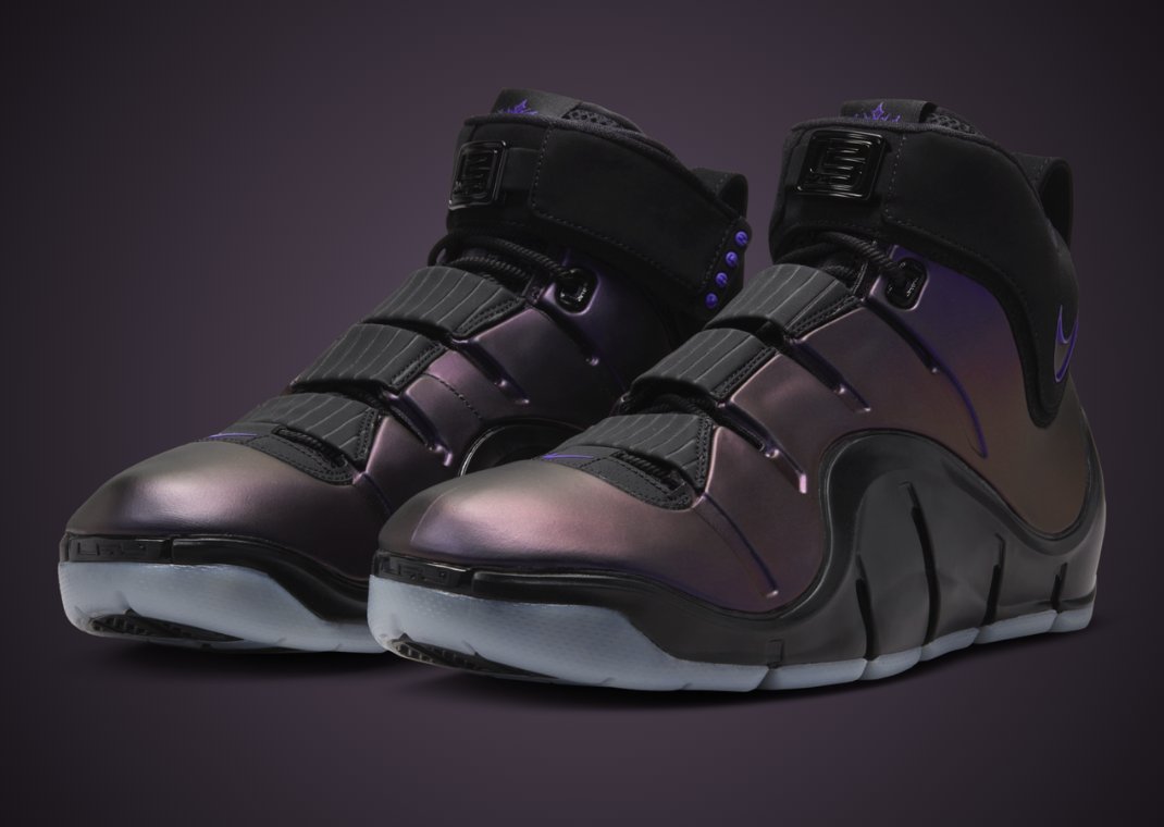 SoleRetriever's tweet photo. OFFICIAL IMAGES: Nike LeBron 4 Eggplant 🍆

This LeBron 4 was originally thought to be a Lakers colorway, but LeBron's fourth signature silhouette is getting the Eggplant treatment https://t.co/BqWFM99mEC