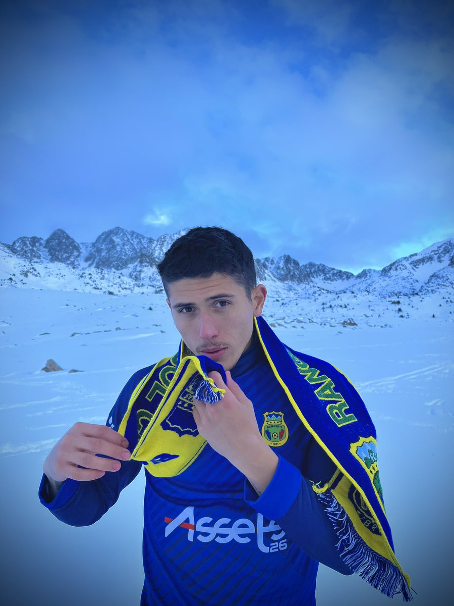 Vandre000's tweet photo. Estic molt emocionat de poder anunciar el meu nou fitxatge . Es tot un honor pertanyer a un equip historic de Andorra com lo es el @rangersfcad. 🇦🇩I sobre tot Cumplir el meu somni de poder jugar en Europe. ¡La vida em ha posat en aquesta nova
aventura i anem a trencar-la! https://t.co/m1MZ1OHNEv
