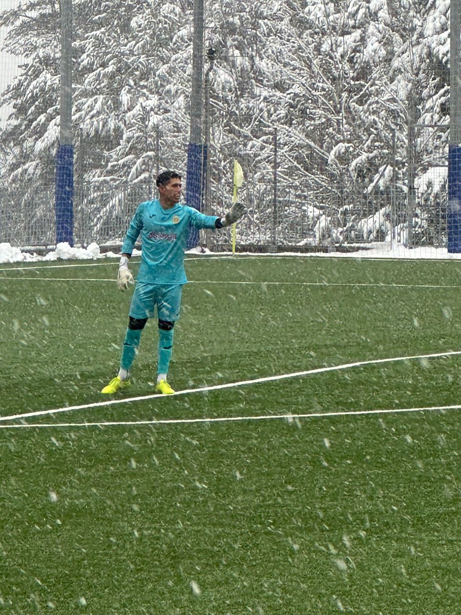 Vandre000's tweet photo. Estic molt emocionat de poder anunciar el meu nou fitxatge . Es tot un honor pertanyer a un equip historic de Andorra com lo es el @rangersfcad. 🇦🇩I sobre tot Cumplir el meu somni de poder jugar en Europe. ¡La vida em ha posat en aquesta nova
aventura i anem a trencar-la! https://t.co/m1MZ1OHNEv