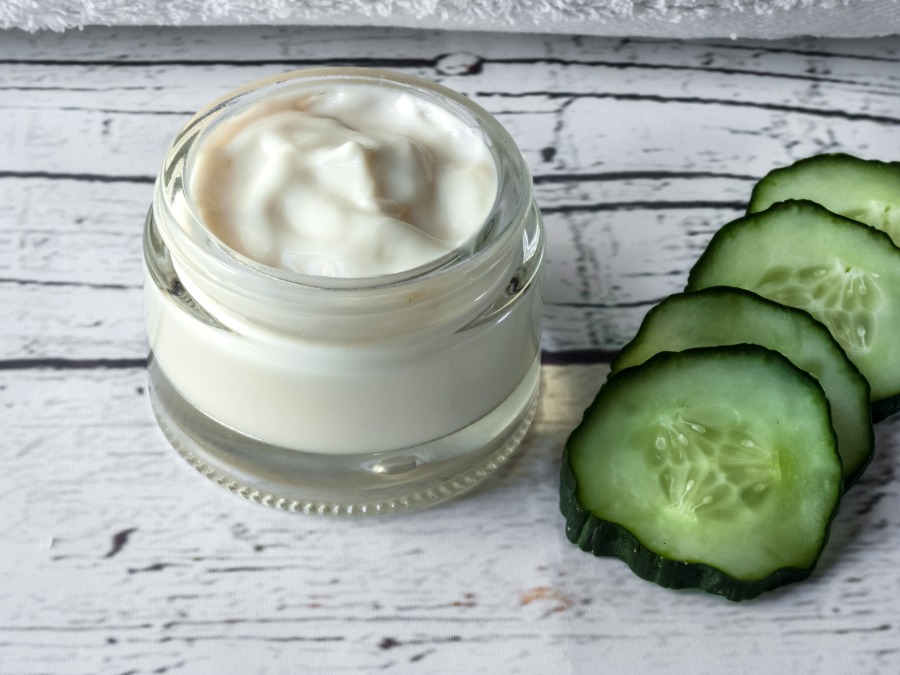 DermaLuxia's tweet photo. https://t.co/SzQckMXMqY Learn why #DermaLuxia uses cucumber in our Skin Remodeling Cream. From reducing eye puffiness to reducing pore size as an astringent, cucumber is a phenomenal natural toner. #cucumbers #cucumber #cucumberskincare #cucumbercream #cucumbereyecream https://t.co/bqQl7VKU1w