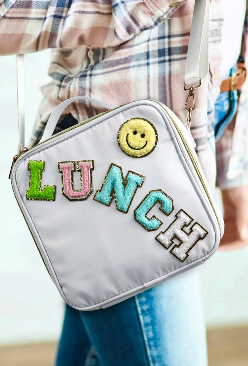 Lunch time is our favorite time 😀😀This adorable insulated lunch box can be found here👇 lovelydayboutique.com/collections/ne… #lunchbox #chenille #chenillepatches #gifts #giftsforher #eastergifts #NewArrivals2024 #easterbasket #boutiquegifts #onlineshopping #texasshopping #boutique #happy