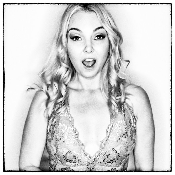 what I was saying as @DeanCapture shot this pic? Make me laugh! https://t.co/yOGLUJVX9L