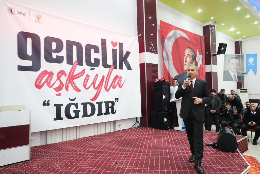 .<a href="/AkGenclikIgdir/">Ak Gençlik Iğdır</a>’ın düzenlediği “Gençlik Aşkıyla Iğdır”, İçişleri Bakanımız Sayın <a href="/AliYerlikaya/">Ali Yerlikaya</a>’nın katılımlarıyla gerçekleşti.😎