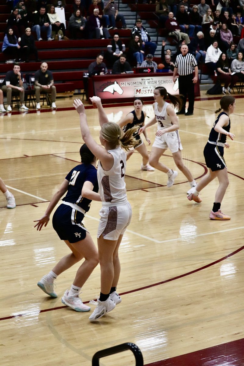 I’m very honored to announce that I’ve been selected to play in the WBCA Division 2 All Star Game! I am raising money for the Midwest Athletes Against Childhood Cancer. If you would like to donate you can use the link below! 
wisbca.org/allstar-game/d…