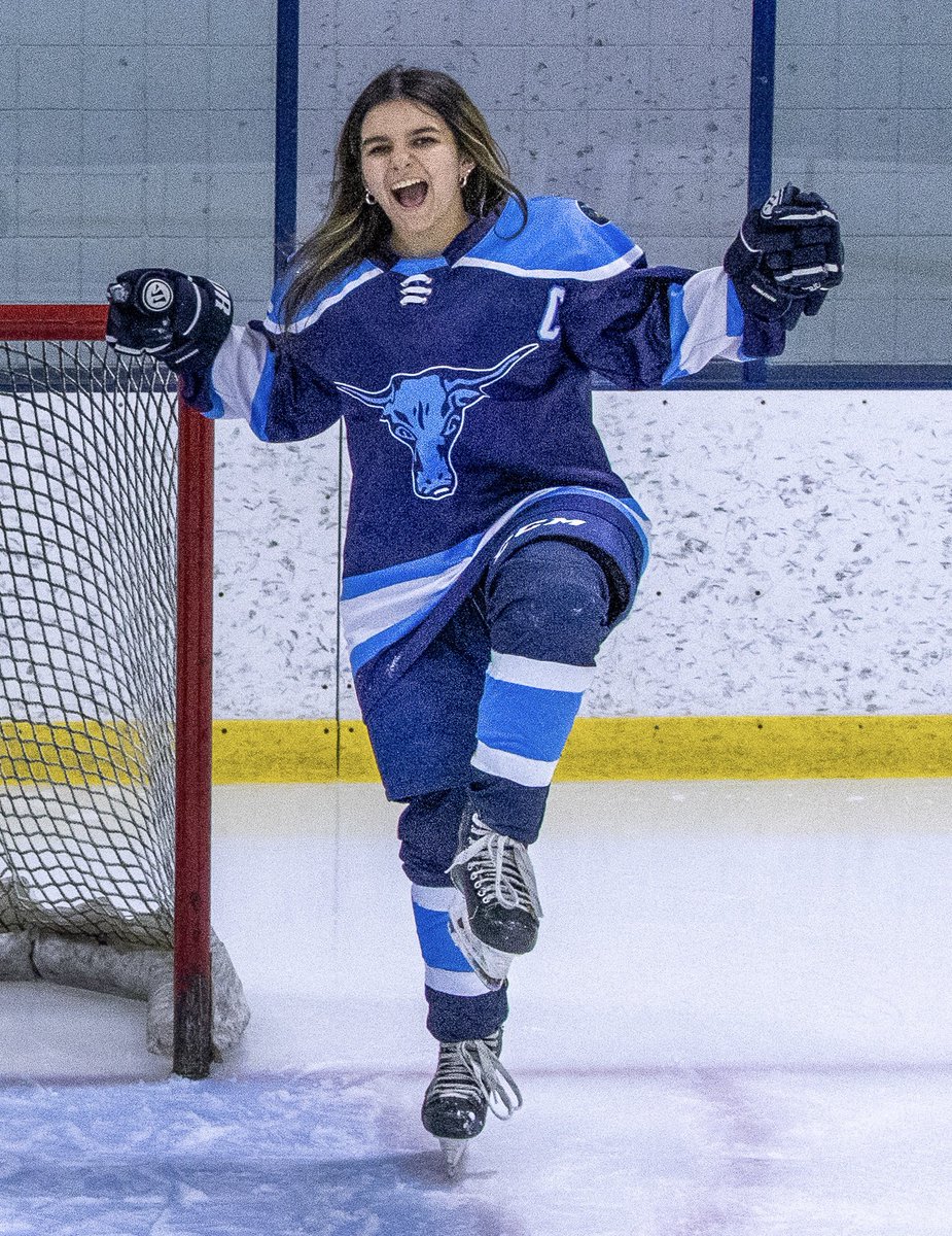 Congrats to Yasmine Giacalone who will be honored tonight by the @NHLBruins as a recipient of the 2024 Bruins MIAA Sportsmanship Award. Fearless leader, amazing teammate, and keeper of the hype for PLNR Hockey! @TannerCoach @MattWilliams_SN @itemlive @HNIBonline @T_Mulherin