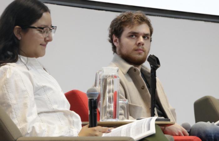IBERO_mx's tweet photo. #Comunicado Estudiantes IBERO conversan con Jorge Álvarez Máynez, candidato presidencial de Movimiento Ciudadano.

Expresan sus dudas sobre los grandes temas que preocupan al país, como seguridad, corrupción y educación: https://t.co/q4Z68xuAq1 https://t.co/mH10eo1pO9