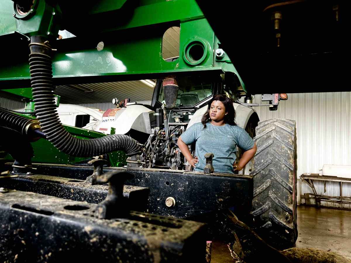 Happy #NationalAgDay, especially to all of Iowa’s hardworking farmers who feed the world and fuel our nation. Your work does not go unnoticed! 🌽🌾🚜