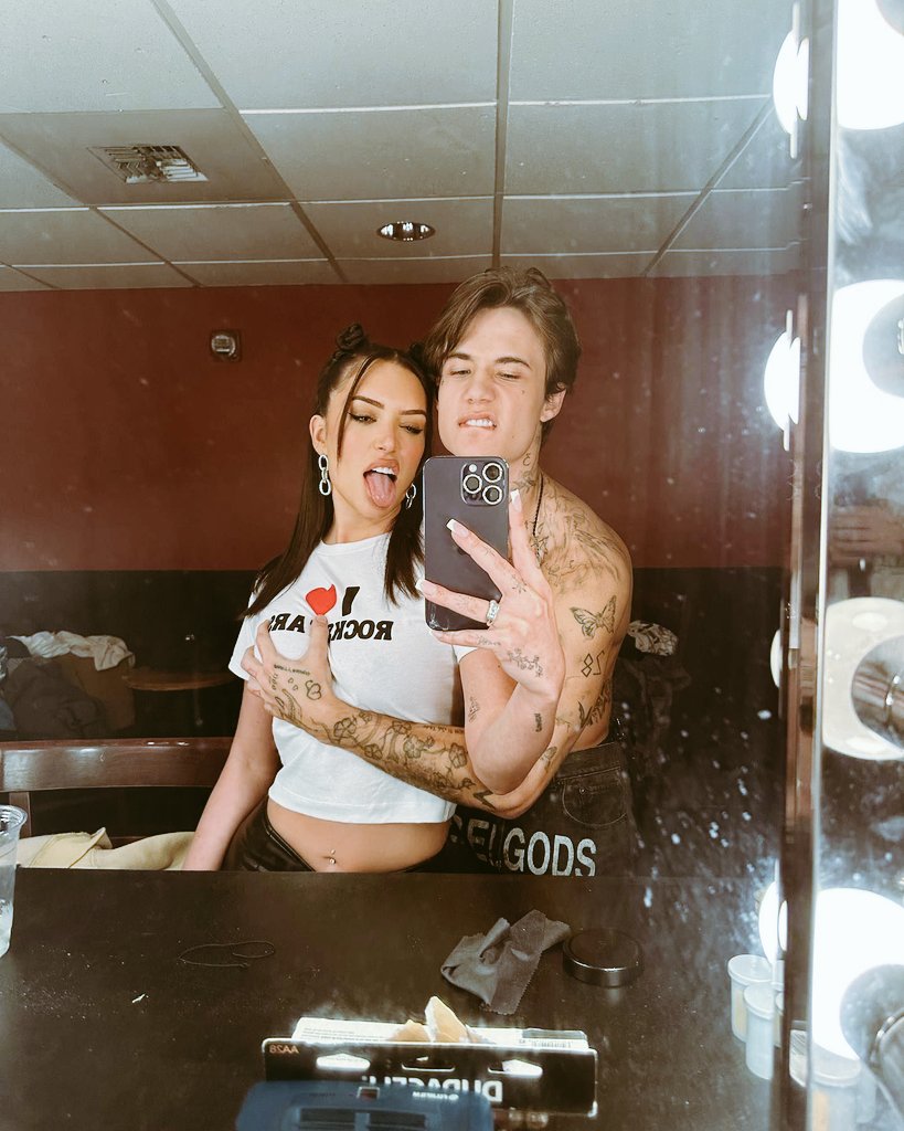 brxtyminx's tweet photo. came to give my baby lots of love and support tonight my rockstar, you killed it baby! 

#GutsWorldTourFL https://t.co/1S8c6TzwPr