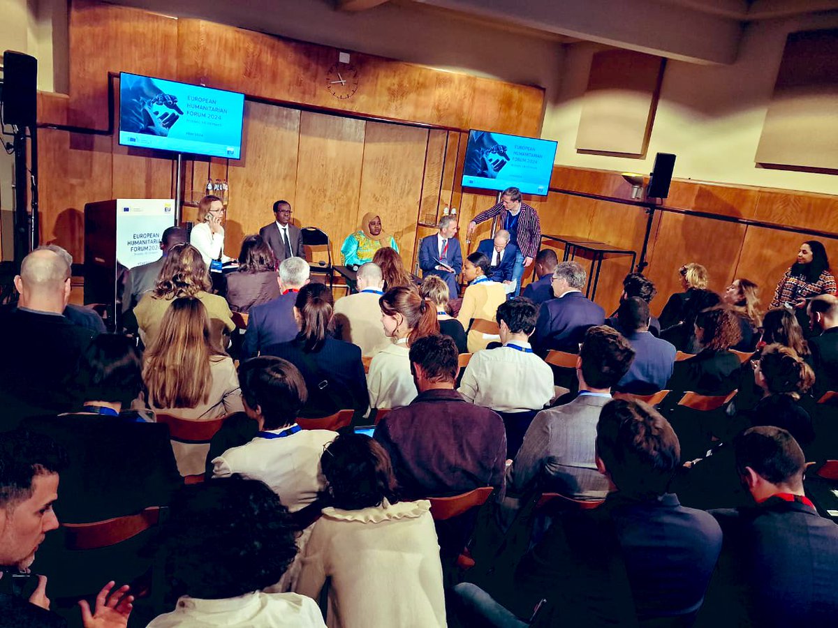 fatimebkossei's tweet photo. Nous avons co-animé un panel sur la « Réponse au Tchad : combler le facteur humanitaire et favoriser la résilience dans un environnement fragile ». Ce cadre nous a permis de discuter de la réponse humanitaire adéquate et promouvoir la résilience dans les environnements fragiles. https://t.co/kuzLZ0Wtde