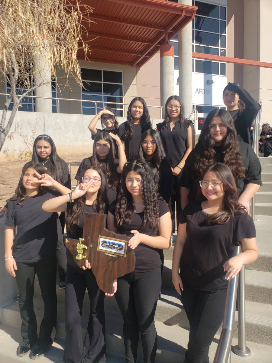 Proud of our Choir Team! Our Colts received sweepstakes today! Way to go! Congratulations 💙🏆🥳🐴🔥 @dws_choir! #TeamSISD #AccountabilityEqualsLove