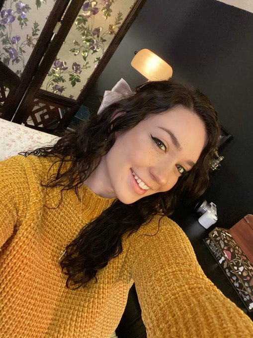 filmed last night!! 😋 https://t.co/ay1VdpkoZ0