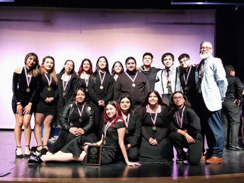 We would like to congratulate @ssolis3 and the entire phenomenal RHS theater cast and crew as they advance to area on April 13 in Lubbock 🎭💯🤠 We are so proud of you Rangers! @vlara_82 @Ranger_StuCo