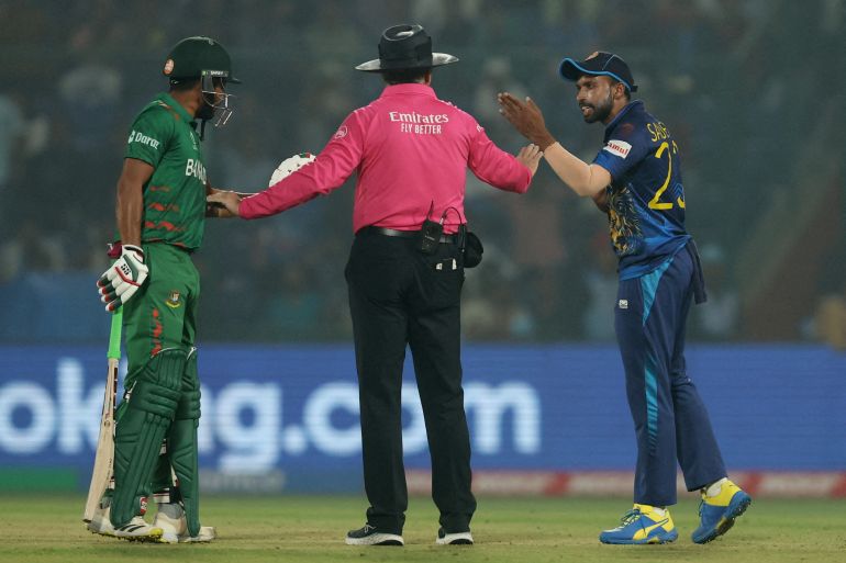 akalugalage's tweet image. Can umpires use filth language to scold players in an international game? 🧩
Just like ICC suspends players, there should be a strict code of conduct and a system to penalize the umpires for their wrong stuff. 🇧🇩 
Worst umpires in the world.