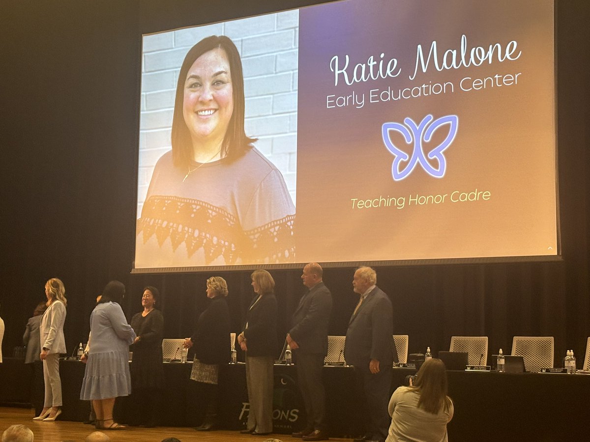Courtney Holt (@courtneylholt) on Twitter photo It was an honor to celebrate Katie Malone for Teaching Honor Cadre tonight!  Congratulations Katie!  π¦π©΅π<a href="/NKCEarlyed/">NKC Schools Early Education</a> It was an honor to celebrate Katie Malone for Teaching Honor Cadre tonight!  Congratulations Katie!  π¦π©΅π<a href="/NKCEarlyed/">NKC Schools Early Education</a>