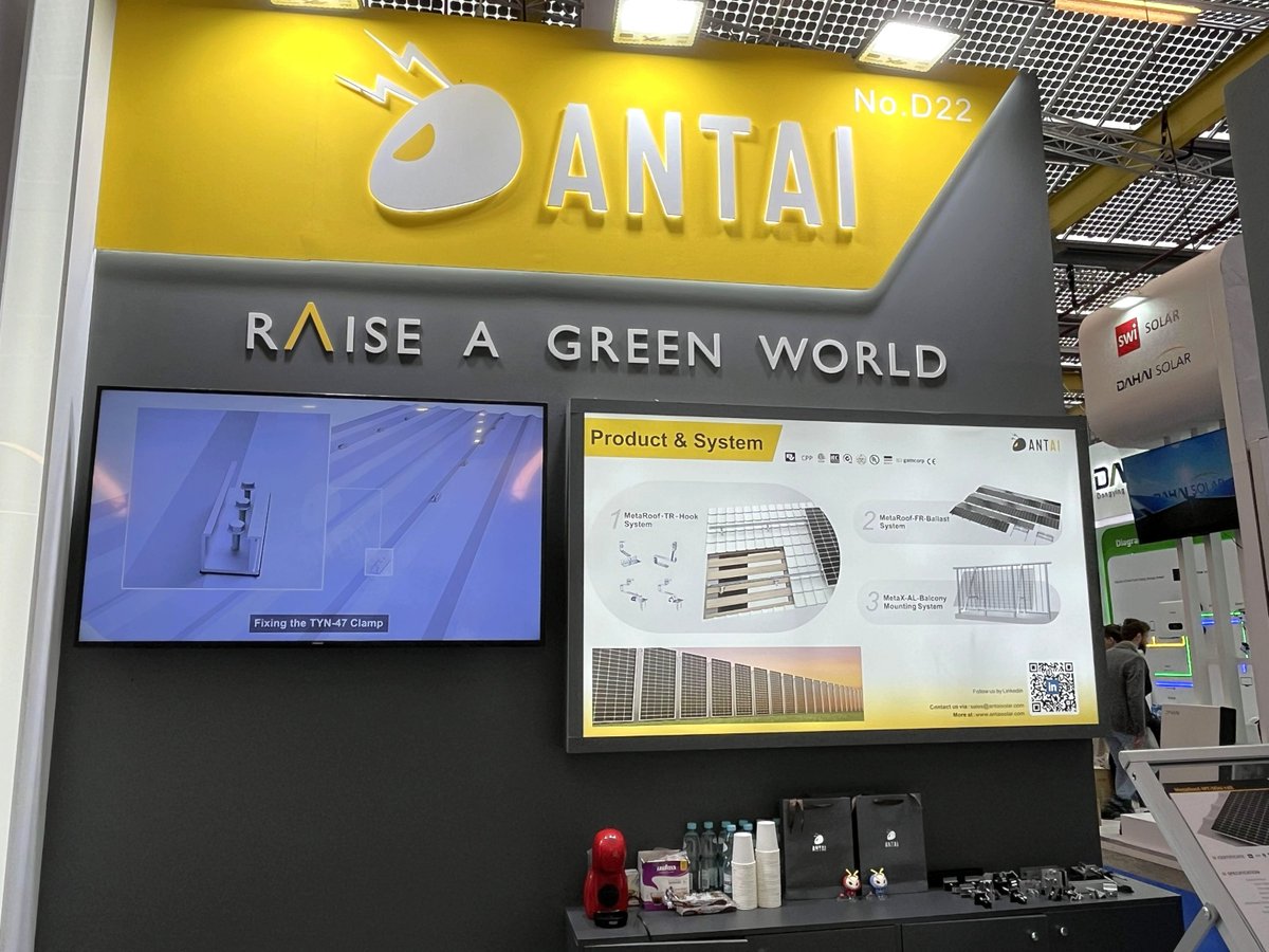 Antaisolar's tweet image. What an incredible first day at #SolarSolutions2024 in Amsterdam! Don&apos;t miss out to meet our enthusiastic team at booth D22. 🙌
With two more days ahead, we&apos;re here to answer all your questions and showcase the latest innovations. Let&apos;s elevate your #solar business together!