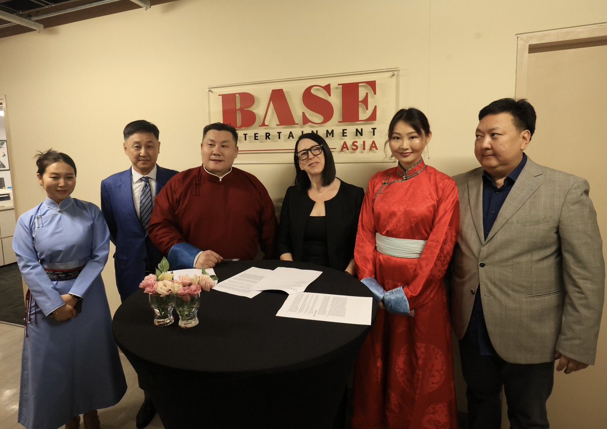 Монгол хаан жүжиг Сингапурт тоглоно гэнээ 👏👏👏👏 Амжилт хүсье! Мундаг бнаа <a href="/Yesunmunkh_M/">М.Есөнмөнх</a>