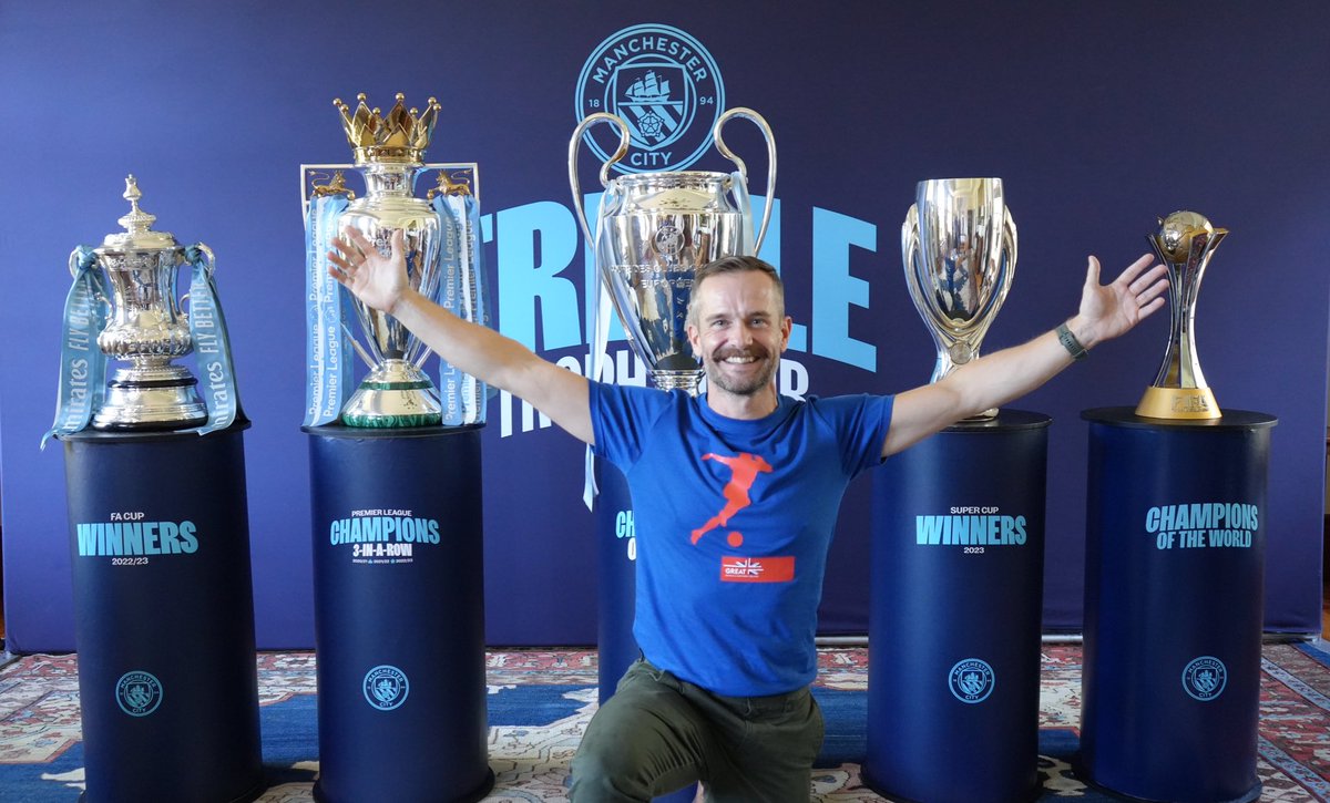 colinleeman's tweet photo. So great to welcome @mancity + their 5 trophies + Shaun Wright Philips to Cape Town ! Thanks @ReagenAllen for getting on the pitch with me too. https://t.co/KyUl71ceoQ