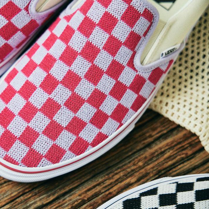 Vans slip-ons สินค้า shop Japan🎌มี 2 สี ดำ🖤 และ แดง❤️
Pre order ราคา 1,290 บาท ส่งฟรี

สีดำมีขนาด 22.5 ~ 23.5 cm
สีแดงมีขนาด 23.5~24 และ 28.5 cm

สนใจสอบถามทางแอดมินได้ตลอดเลยนะคะ☀️

#preorder #vans #vansslipon #sliponshoes #slipon #สินค้าพรีออเดอร์ #สินค้าช้อปญี่ปุ่น