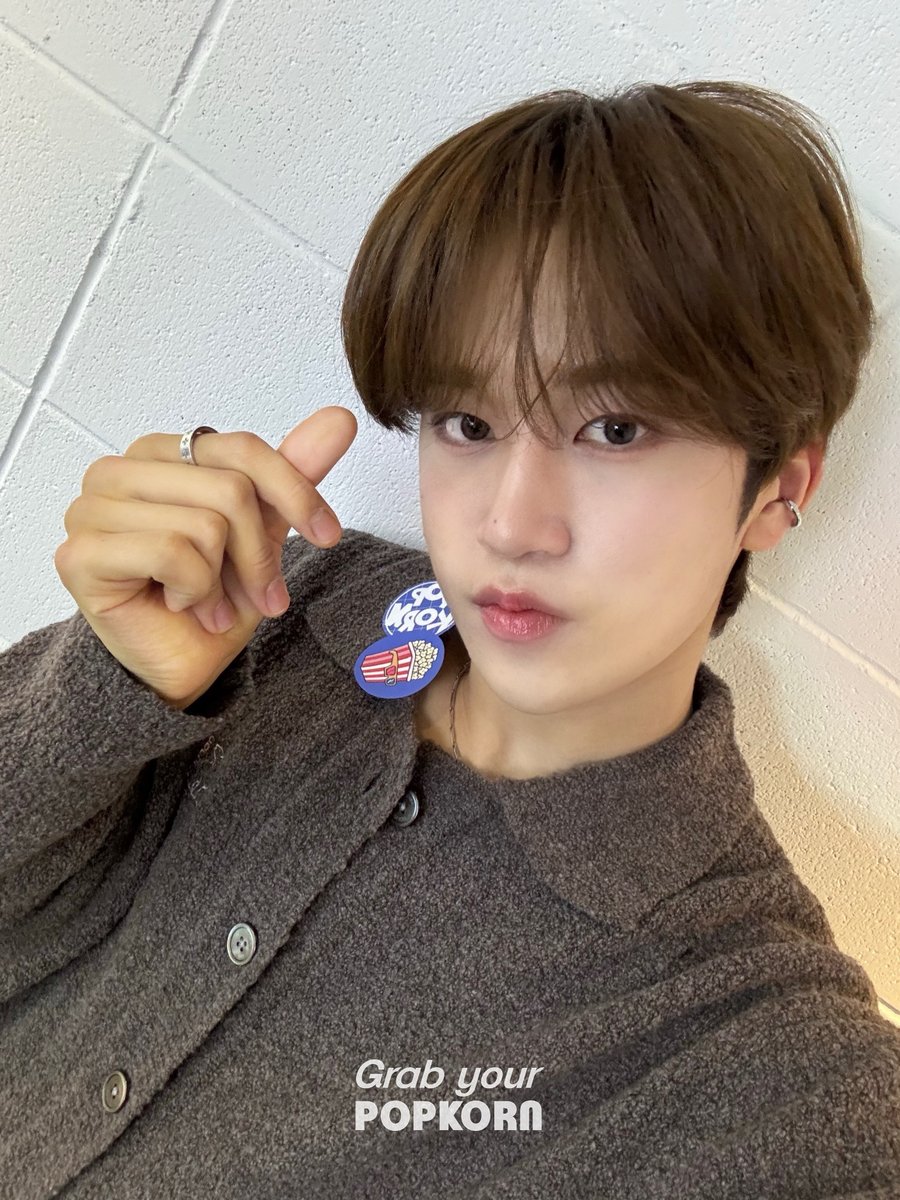 #POPKORN X #LUN8

갑자기 나타나💕
POPKORN 고민상담소의 마음을 
사로잡고 간 루네이트✨
궁금하다면
👉목요일 팝콘 채널 접속하기🍿

LUN8 joined POPKORN!!🍿
🗓 March 21st Thursday
<a href="/LUN8_official/">LUN8 OFFICIAL</a>

#루네이트 #진수 #카엘 #타쿠마 #준우 #JINSU #CHAEL #TAKUMA #JUNWOO #SUPERPOWER